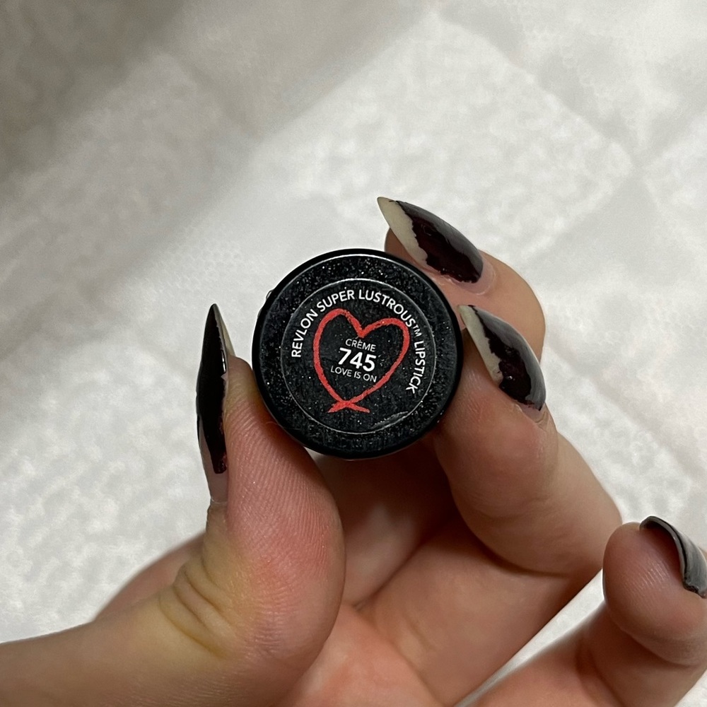 Revlon lipstick - Picture 5 of 5